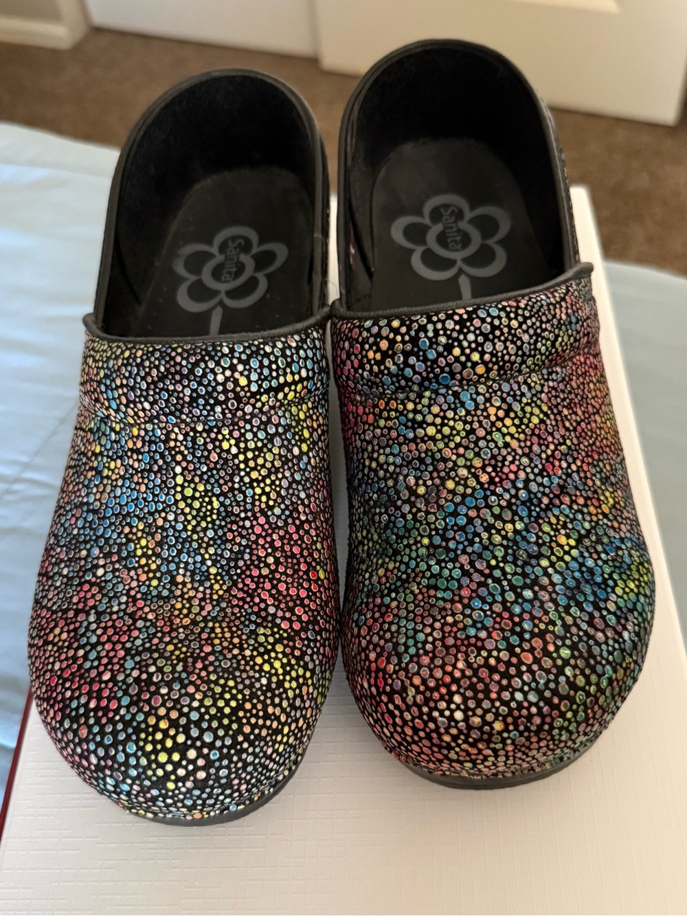 Sanita Rainbow Dot Clogs